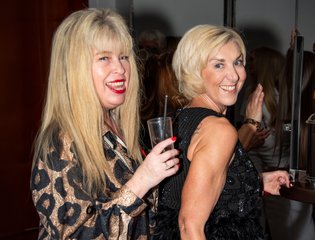 2 women enjoying a night out